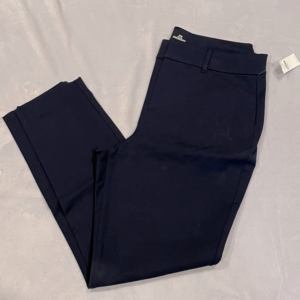 NWT Old Navy pixie pants in navy